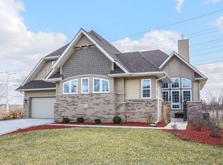 3829 Gladstone Dr, Naperville, IL 60565