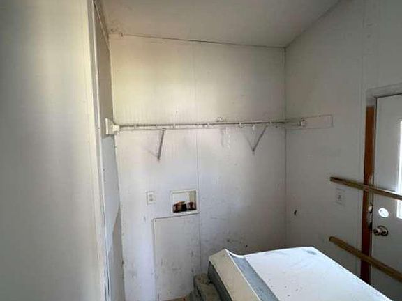 3rd image of 209 N Lake Dr
