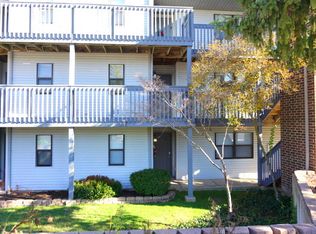 170 Bunker Ridge Dr BUILDING 7-52, Branson, MO 65616