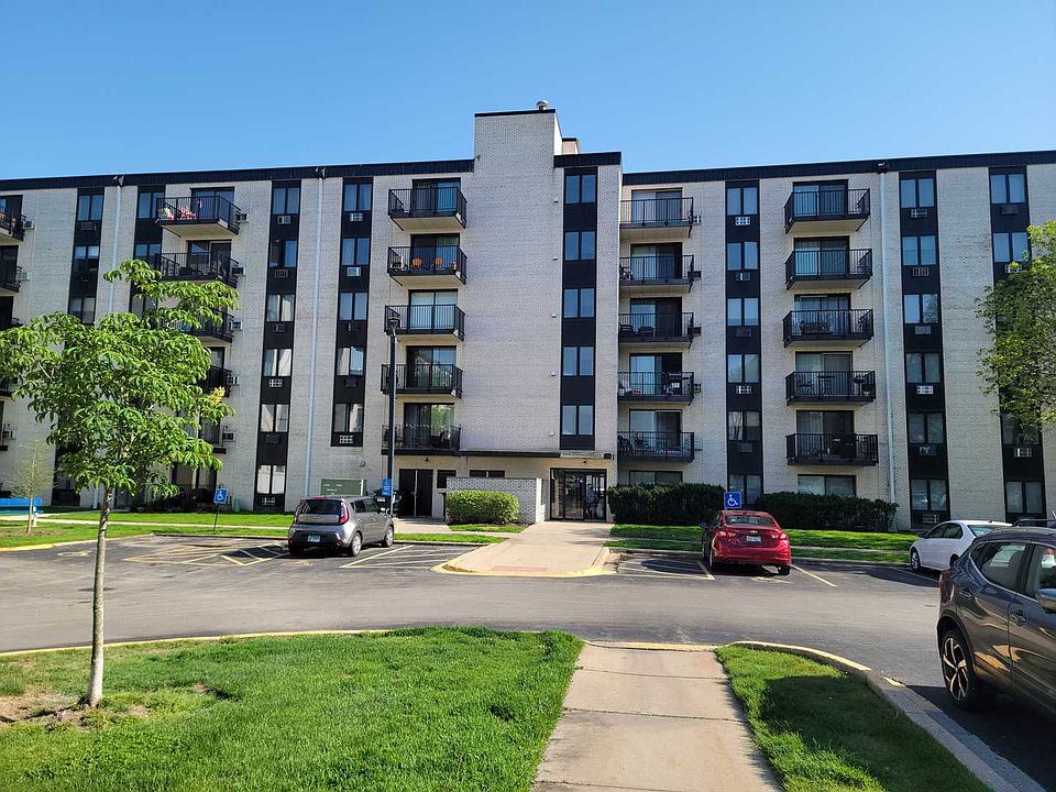 1st image of 9098 Terrace Dr #6M