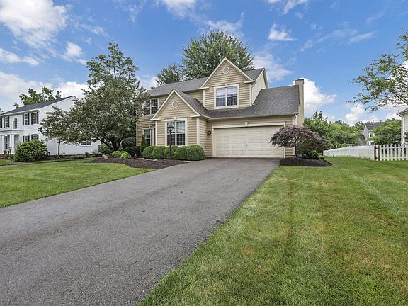 2nd image of 2171 Castlebrook Dr