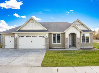 4749 W Hawk St, Moses Lake, WA 98837