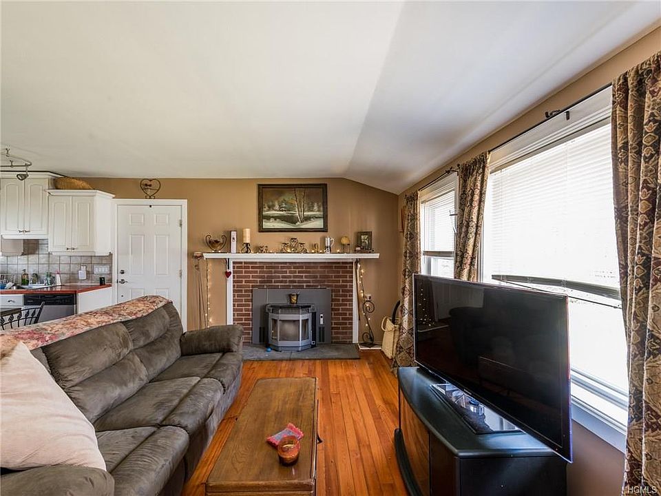 10 Kent Acres Ct, Kent Lakes, NY 10512 Zillow