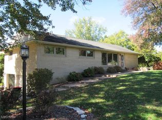 3715 Riviera Ave NW, Massillon, OH 44646