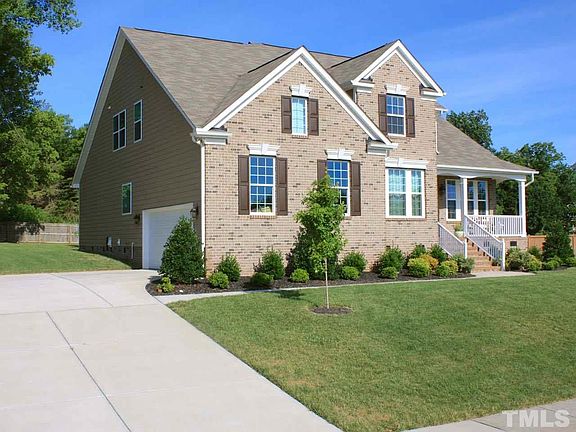 2nd image of 802 Morelanda Dr