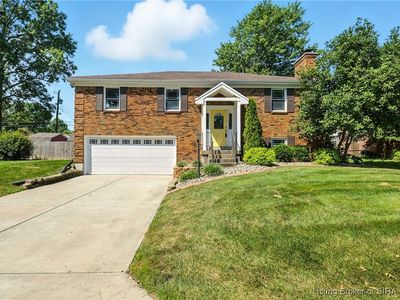 1105 Dogwood Road, Jeffersonville, IN, 47130