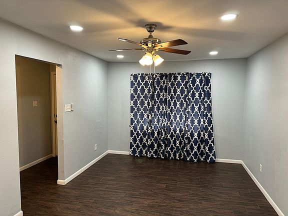 5th image of 209 E Fuller Dr