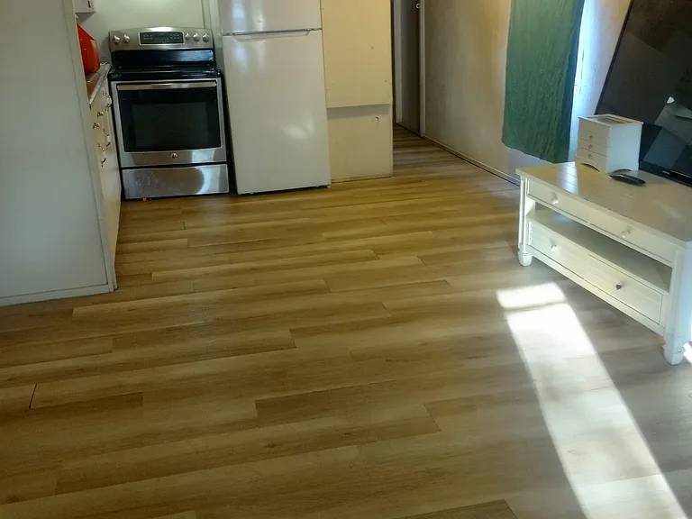 12509 Holyoke Rd — Photo 2