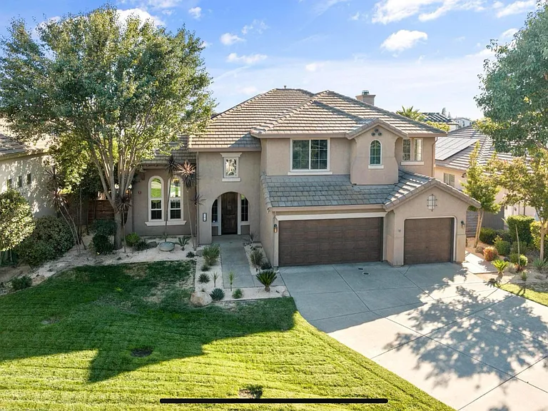 701 Rolling Green Dr — Photo 55