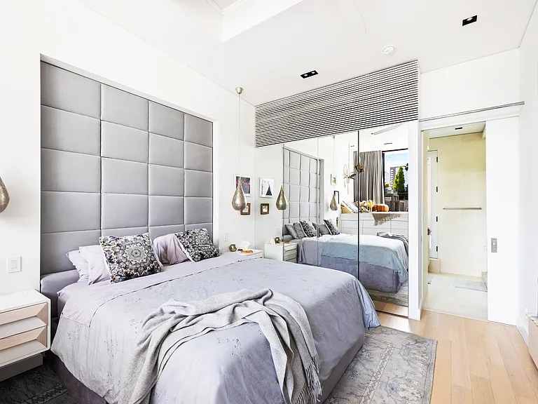 455 W 22nd St #PENTHOUSE — Photo 17