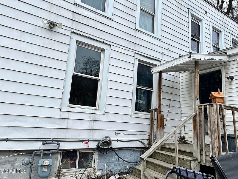 5th image of 490 4th Street