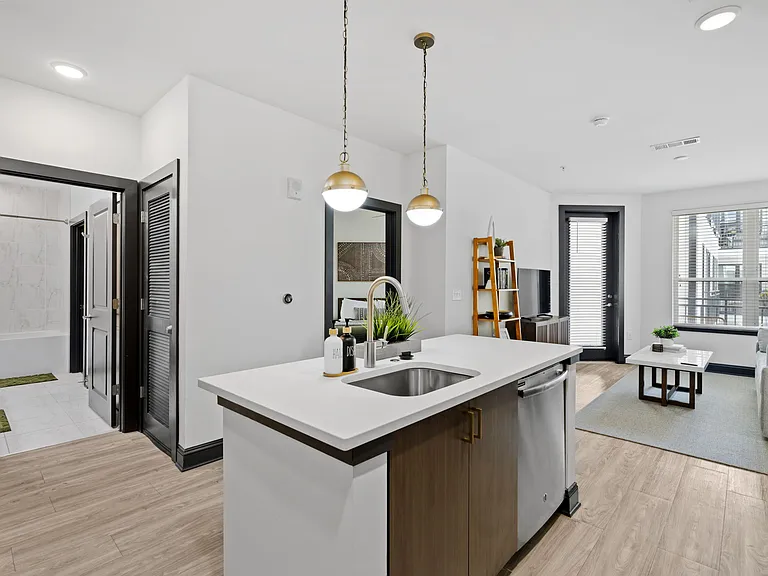 Axis Midtown — Photo 12