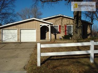 8704 E 107th St, Kansas City, MO 64134