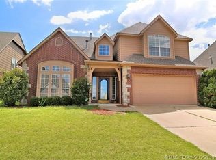 9112 E 77th St, Tulsa, OK 74133