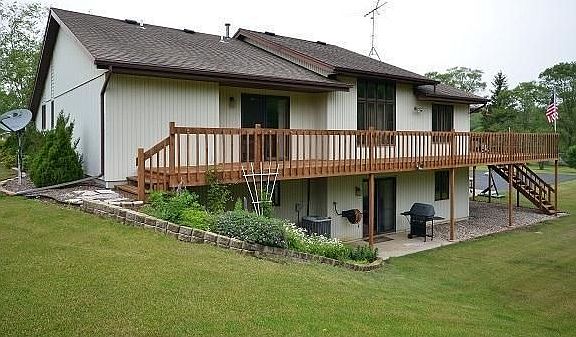 2nd image of N5468 Loraine Dr