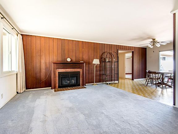 2nd image of 14917 Bronson Ave