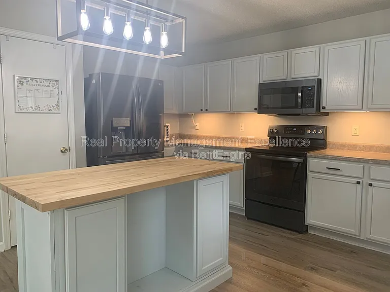 173 Steam Engine Way — Photo 9