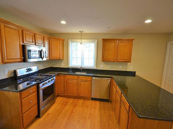 2nd image of 855 Temple St Unit C1