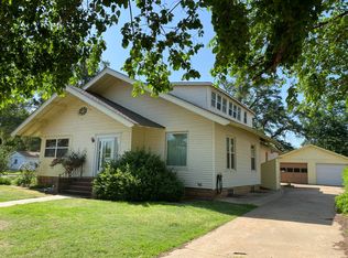 903 Center St, Alva, OK 73717