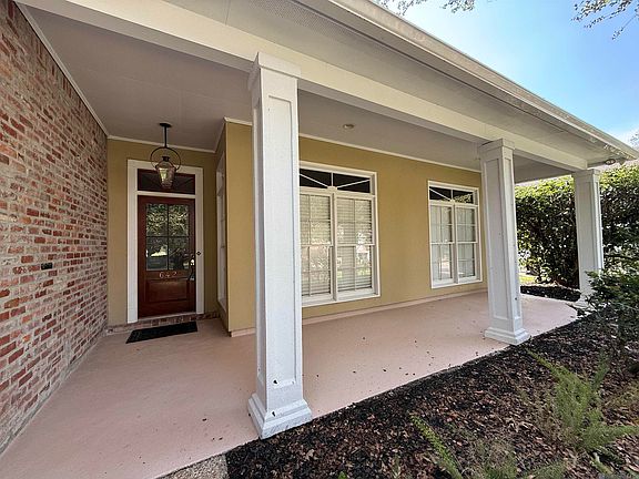 3rd image of 642 Plantation Ridge Ln