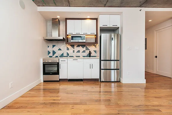 Rented by Emes Homes Realty LLC | media 24