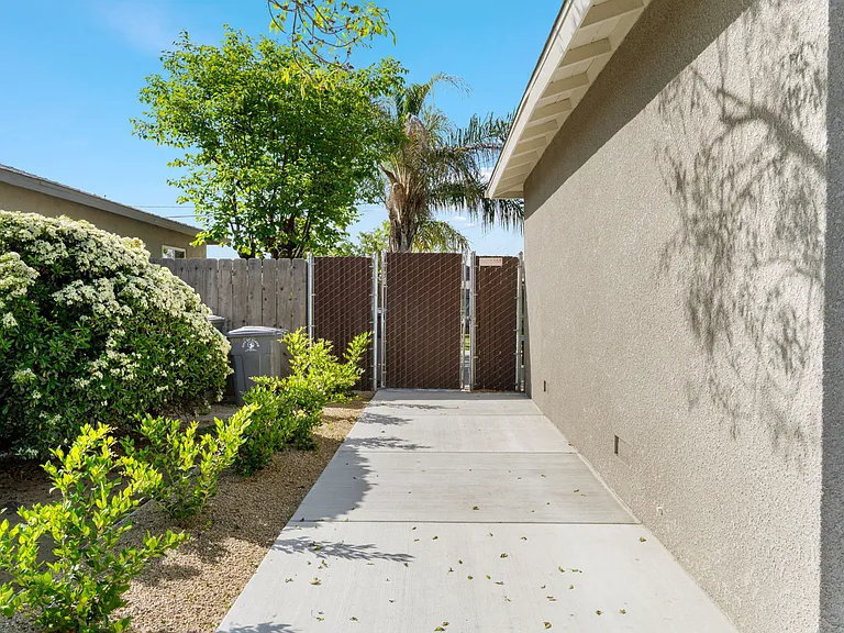534 Beverly Dr — Photo 19