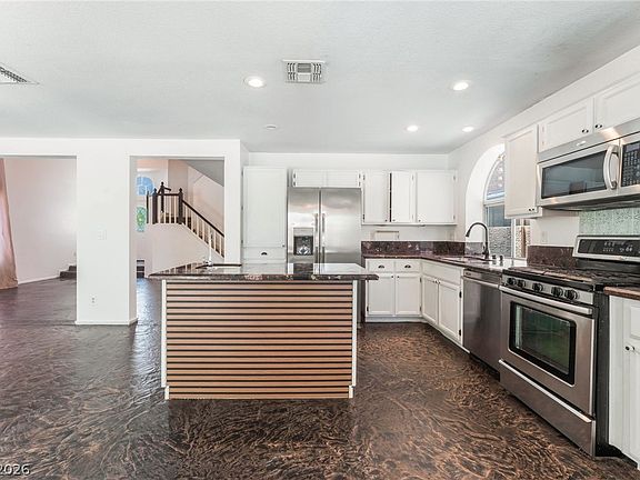 3rd image of 3024 Cloverbrook St
