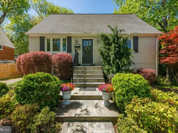 11448 Schuylkill Rd, Rockville, MD 20852