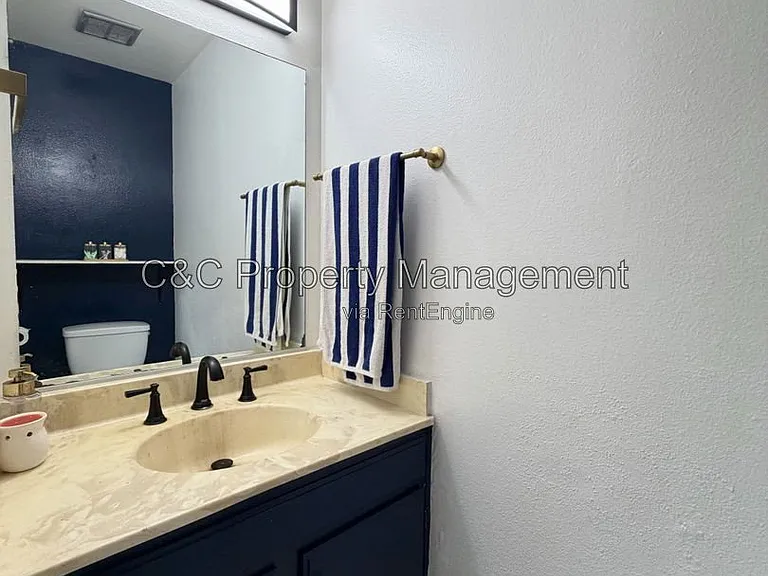 7099 Russan Ln — Photo 12