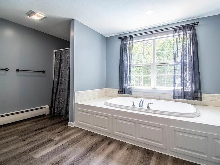 33 Westview Dr — Photo 9