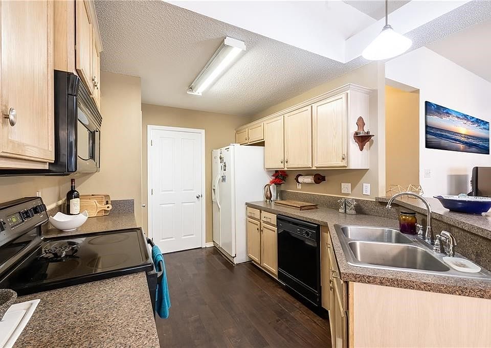 1st image of 31180 Lydia St