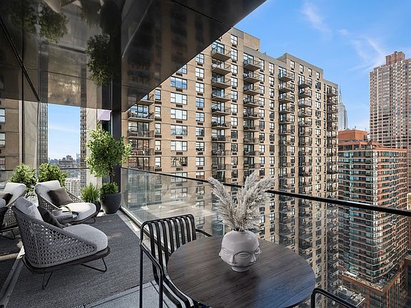 3rd image of 685 1st Ave APT 16E