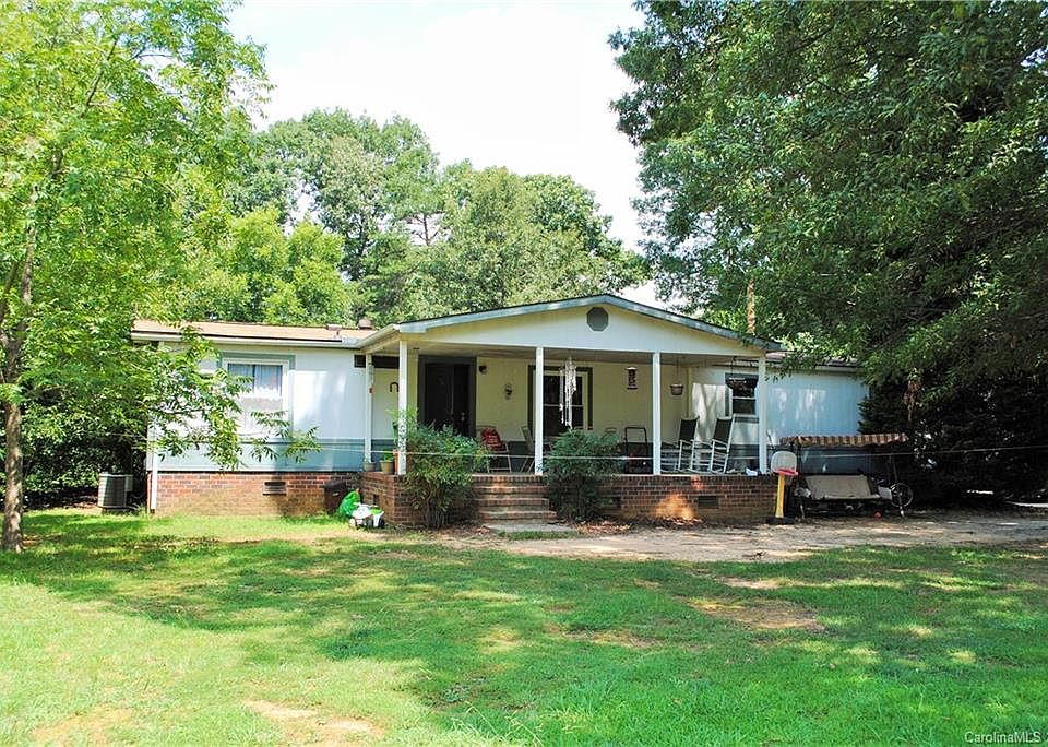 1st image of 1052 Arrowhead Cir