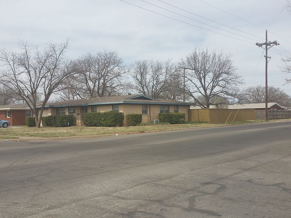 Large corner lot