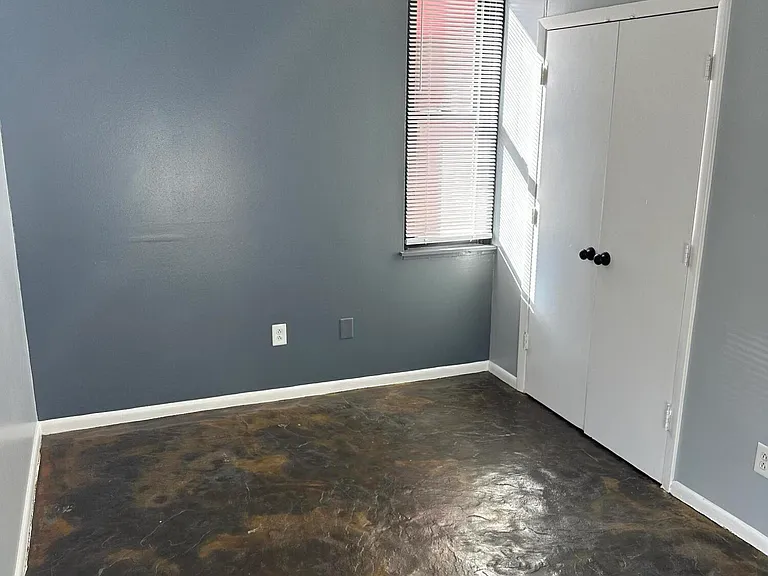 703 Wilkinson Blvd #2 — Photo 34