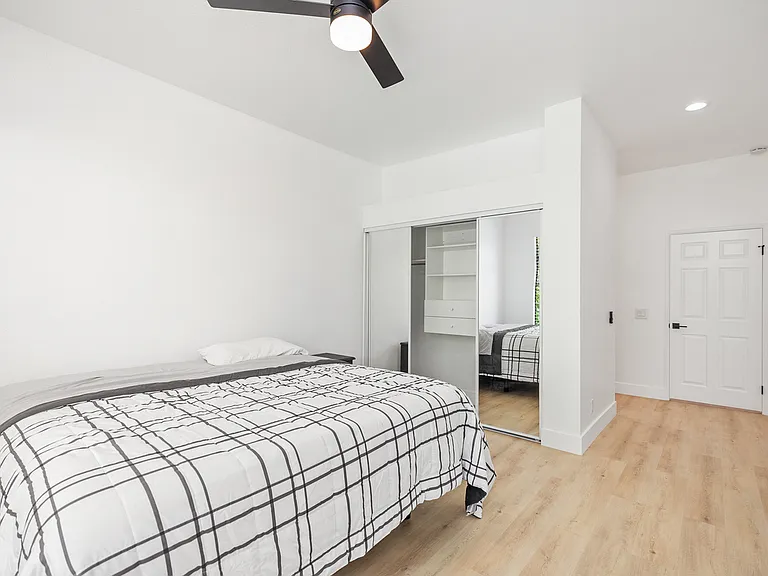 31 Oak Knls — Photo 36