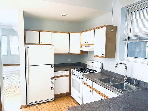 5th image of 1251 N Paulina St #2