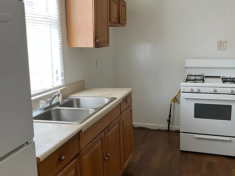 1734 Saint Ferdinand St — Photo 8