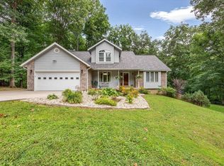 352 Foxridge Dr, Springville, IN 47462