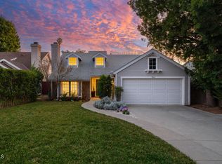 744 New York Dr, Altadena, CA 91001