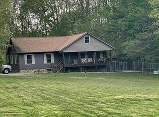 150 F W Tate Ln, Jamestown, TN 38556