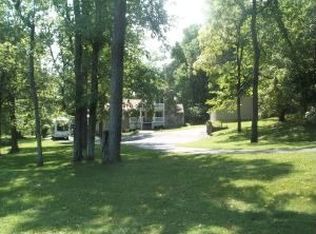 7500 S Cave Creek Rd, Columbia, MO 65203