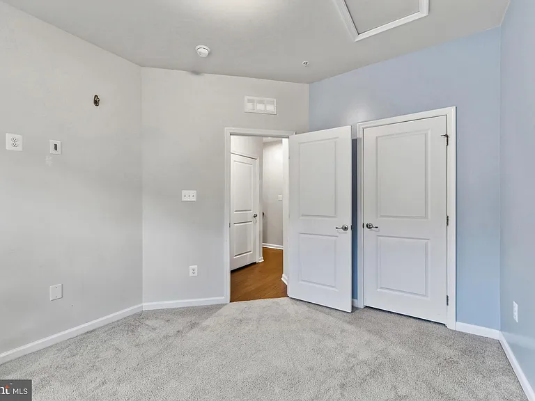 2720 Fredericksburg Rd — Photo 31