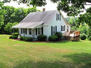 9020 Chatham Rd, Martinsville, VA 24112