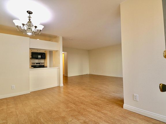 2nd image of 611 S Prospect Ave Unit 102