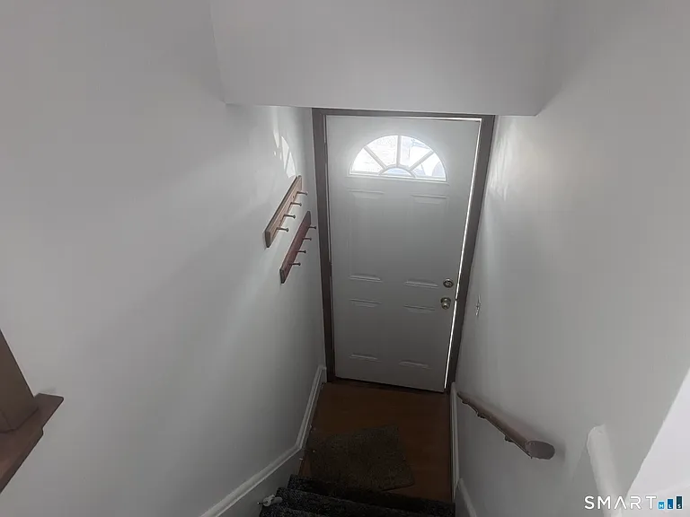 124 Thorpe St — Photo 3