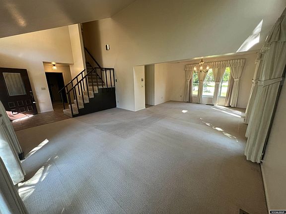 5th image of 1534 Gannett Dr