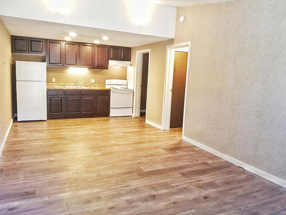2nd image of 2073 Olivewood Dr