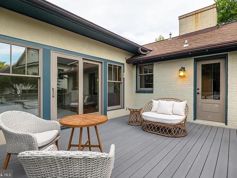 4304 Chestnut St — Photo 25
