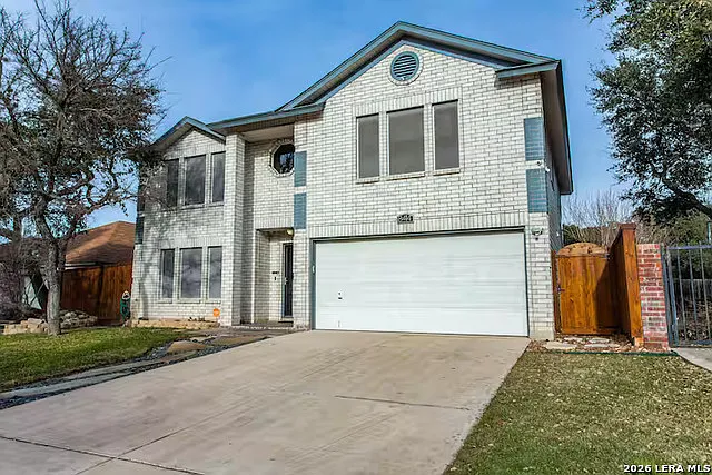 4 bed, 2.5 bath, 2857 sqft, $2,850 — Photo 2